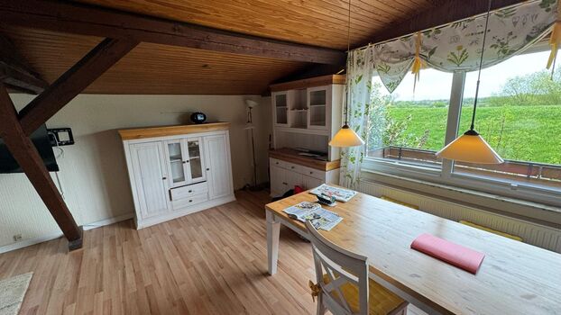 Gemütliche, offene 2-Raum-Wohnung, getrennte Betten, Parkpla