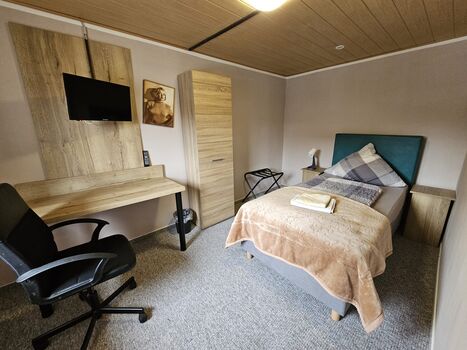 Ganzes Haus nur für Dich. Modernes Haus, Boxspringbetten, bis 8 Pers Bild 2