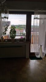 Schönes Zimmer mit direkten Zugang zum Balkon im ruhigen Einfamilienhaus Picture 4
