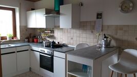 Schönes Zimmer mit direkten Zugang zum Balkon im ruhigen Einfamilienhaus Picture 1