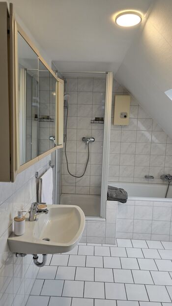 Funktionale Wohnung in ruhiger Lage mit Dom­blick Bild 4