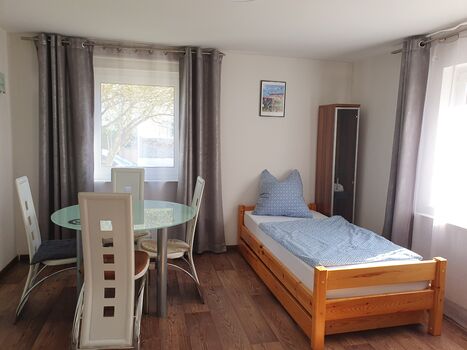 Zentral schlafen, flexibel wohnen – Zimmer in Burghausen Obrázok 3