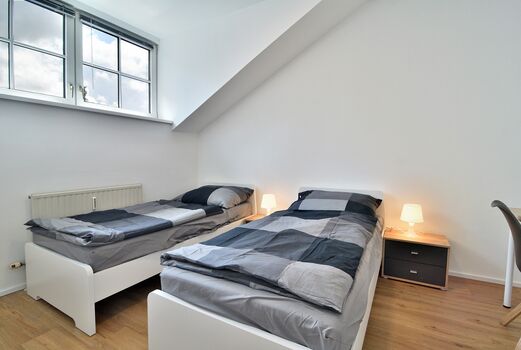 ++ 60 BETTEN ++ Linz-Wels-Steyr-Umgebung mit Parkplätze! Picture 3