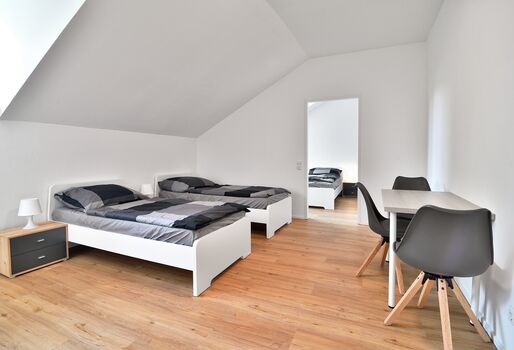 ++ 60 Betten ++ NEU Linz-Wels-Steyr-Umgebung mit Parkplätze!