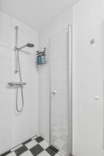 Regendusche im zweiten Bad – Komfort nach langen Arbeitstagen