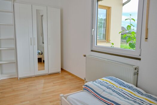 Drei einzelne Wohneinheiten - Ganzes Haus Bild 2