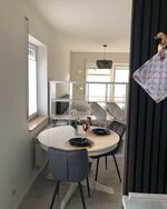 Moderne möblierte 1-Zimmer-Wohnung mit Balkon & Garage Bild 8