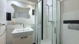 Modernes Apartment in Kronshagen/Kiel | Balkon u. Parkplatz Bild 6