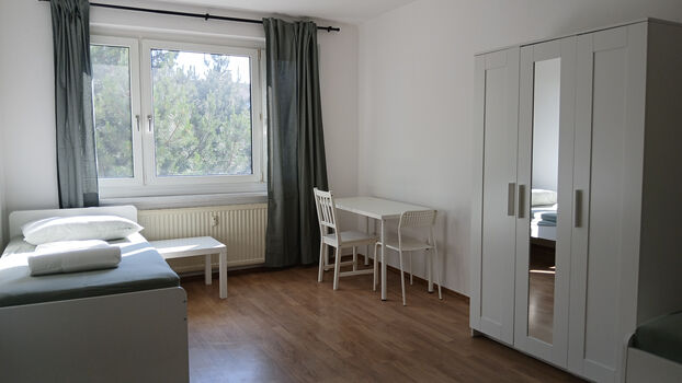 Apartments in Neukieritzsch | 15 Min Zwenkau, Böhlen, Borna Bild 1