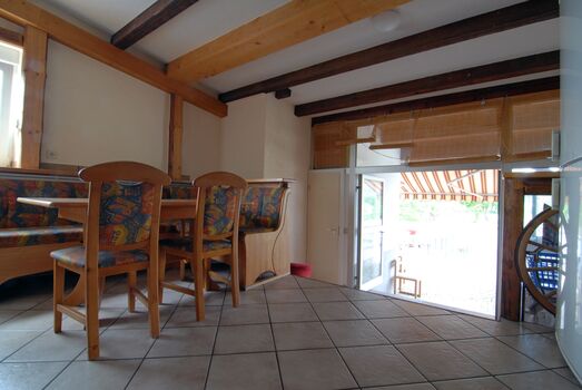 Aufenthaltsbereich mit Küche