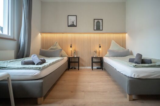 Schlafzimmer 01