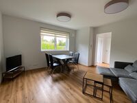 Helle FeWo in Einfamilien-Neubau mit E-Auto-Lademöglichkeit Zdjęcie 5