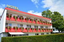 Hotel Hohe Wart | Einzel- und Doppelzimmer zur Langzeitmiete Bild 1
