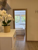 Blick ins Schlafzimmer 1