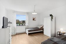 Schlafzimmer 2 (AZ04)