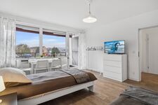 Schlafzimmer 1 (AZ04)