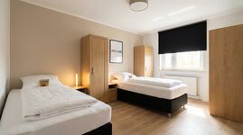 MH14 / TOMASZ-LIVING in DUISBURG - Reinigungsservice inklusi Picture 1