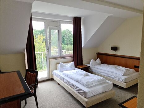 11 Apartment +12 Doppel-/Einzelzimmer, Küche, WLAN, ruhig, südl. Berlin