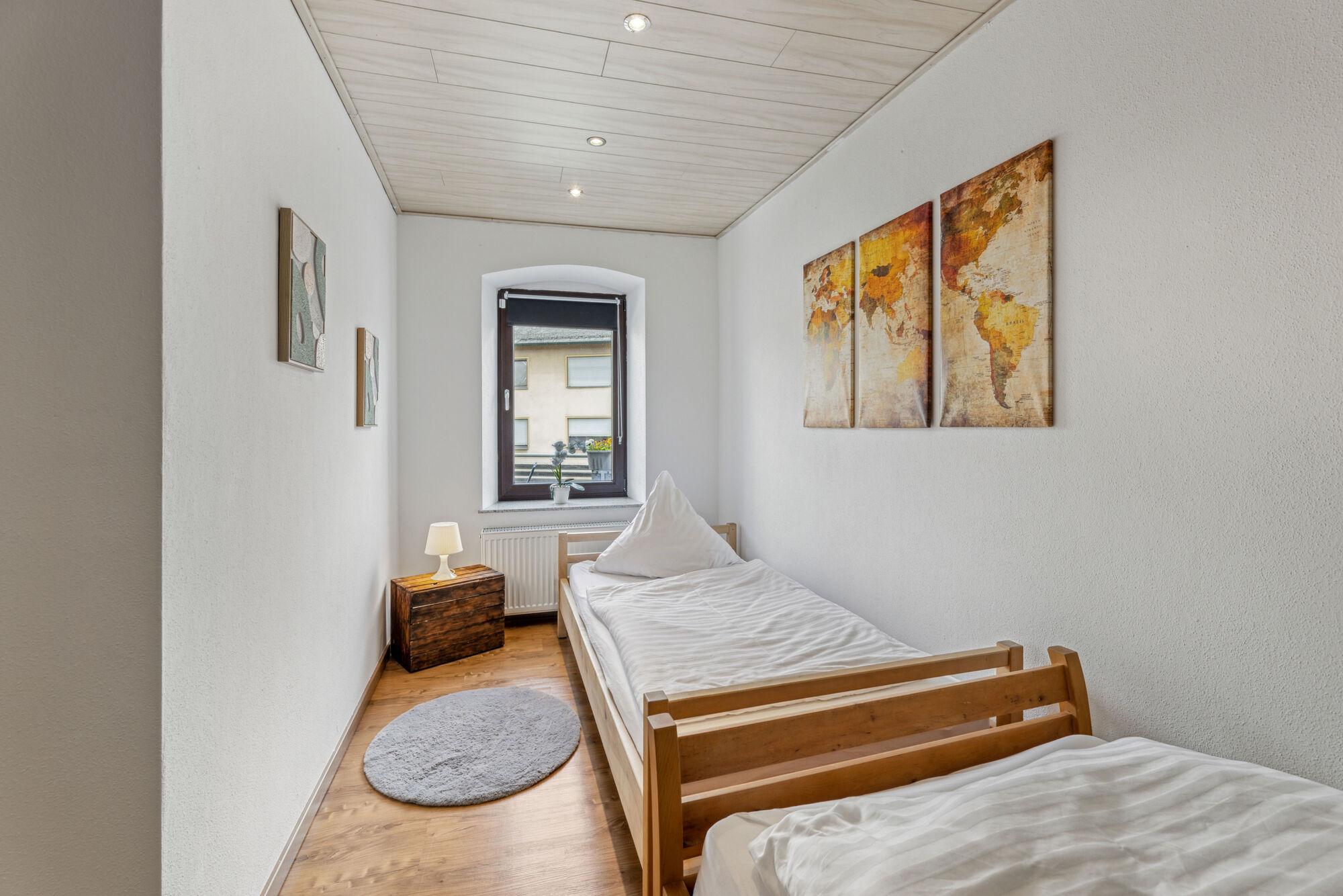 Schlafzimmer 1