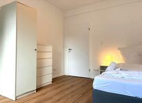 Großzügige 5 bis 6-Zimmer-Wohnung für 10 , 8 oder 7 Gäste Bild 7