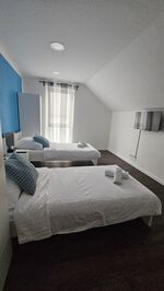 Bhome Sleep & Work Picture 1