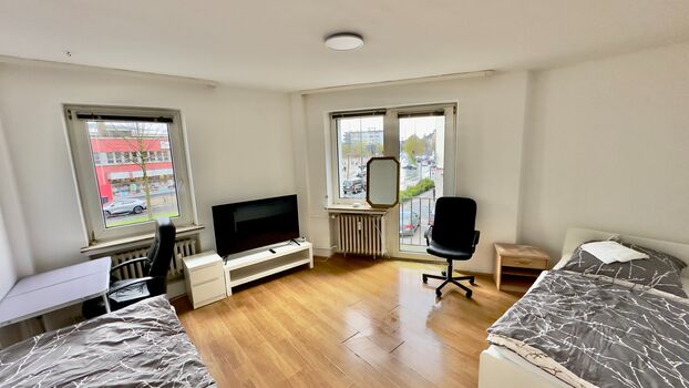 Gemütliche 3 Zimmer Wohnung mit Terrasse in zentraler Lage n Bild 3