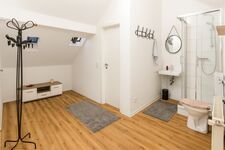 Voll ausgestattete Wohnung in verkehrsgünstiger Lage für 5 Obrázok 4