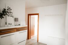 Moderne Whg. mit Balkon, Parkplatz, E-Ladest. Nähe Köln/Bonn Bild 4