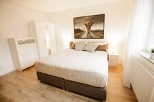 Moderne Whg. mit Balkon, Parkplatz, E-Ladest. Nähe Köln/Bonn Bild 11