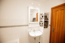 Moderne Whg. mit Balkon, Parkplatz, E-Ladest. Nähe Köln/Bonn Bild 6