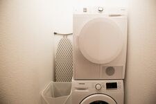 Moderne Whg. mit Balkon, Parkplatz, E-Ladest. Nähe Köln/Bonn Bild 14