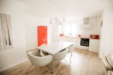 Moderne Whg. mit Balkon, Parkplatz, E-Ladest. Nähe Köln/Bonn Bild 8