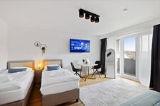 OARA - Multiple Apartments (1-13 Guests) - WIFI - TV - free Parking Bild 24