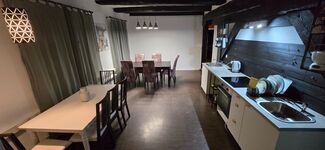 Kurzzeitmiete: Große 150 m² Wohnung im Zentrum Rostock Bild 1