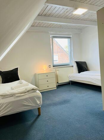 Großes Haus in Winsen – 3 separate Wohnungen für 6, 8 o 10 Bild 2