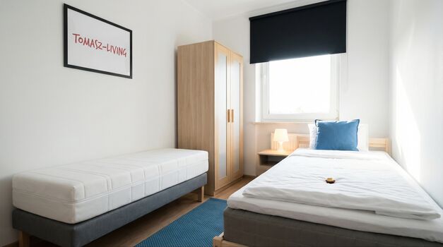 GK4 / TOMASZ-LIVING in GEILENKIRCHEN - Parkplatz inklusive Picture 3