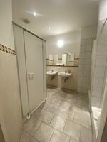 XXL Gruppenapartments | 8 Min. zum Flughafen | 160m² | WLAN Bild 14