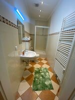 XXL Gruppenapartments | 8 Min. zum Flughafen | 160m² | WLAN Bild 10