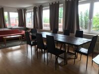 XXL Gruppenapartments | 8 Min. zum Flughafen | 160m² | WLAN Bild 11