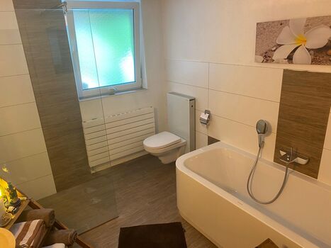 Apartment-Remseck 4 Wohnungen, privat Parkplatz, ruhige Lage Zdjęcie 2