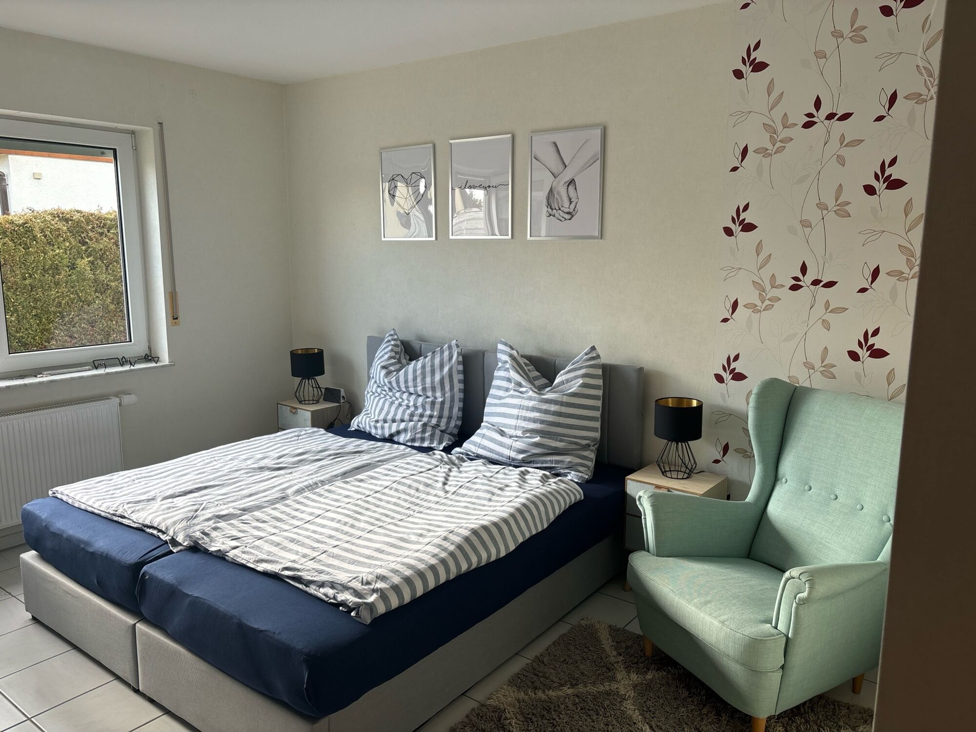 Schlafzimmer, getrennte Betten möglich