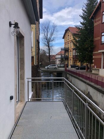 kleines Haus am Wasser Bild 1