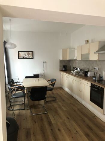 kleines Haus am Wasser Bild 2