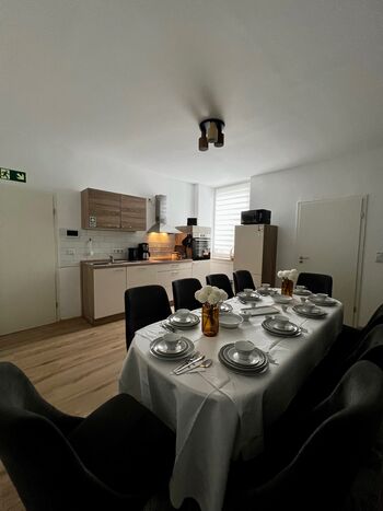 Apartmenthaus in Essen über 2 Ebenen & Garten Bild 4