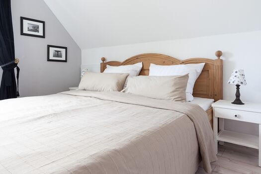 Schlafzimmer 180 cm Doppelbett