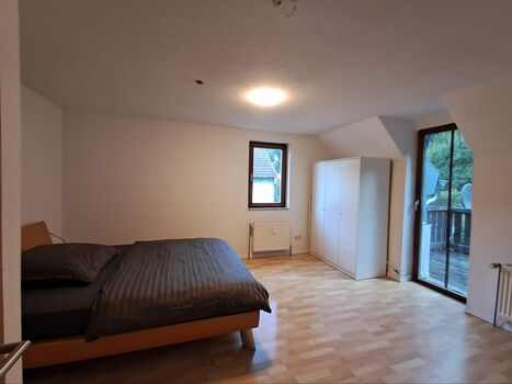 Ihr Zuhause auf Montage: ruhige 3-Zimmer-Wohnung mit Balkon nahe A6