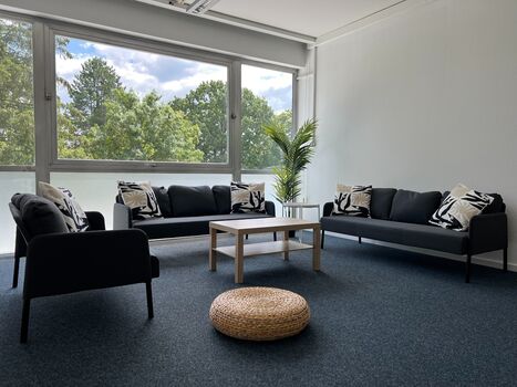 StayING - The perfect place for groups to rest and recharge