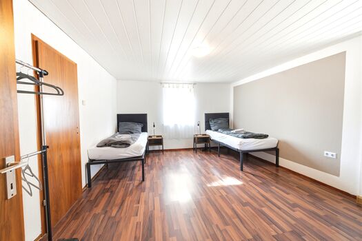 Ganzes Appartments in Kirchheim Teck. Eigenes Bad, Küche, Wohnung. Bild 2