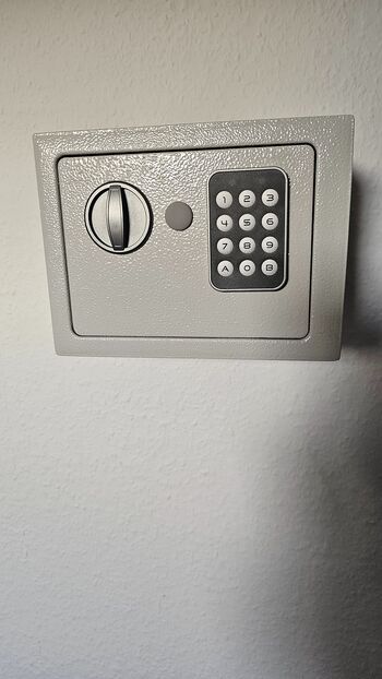 VOLLAUSGESTATTET, TOP ANBINDUNG, SMART TV IM ZIMMER Bild 4