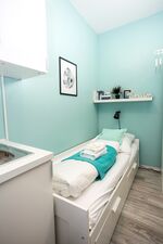 8 Studios mit eigenem Bad, Kitchenette, Waschmaschine, WLan und TV Bild 5